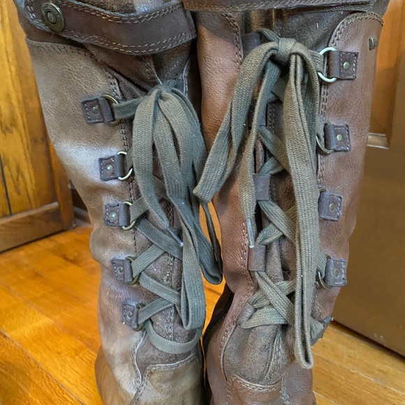 Lace Up vegan leather boots - Picture 2 of 5